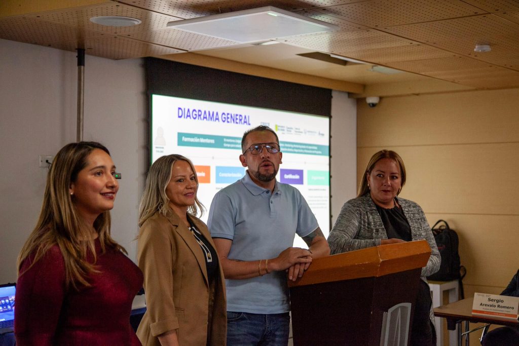 La articulación entre academia y sector empresarial permite abrir conversaciones sobre innovación, intraemprendimiento y transformación organizacional.